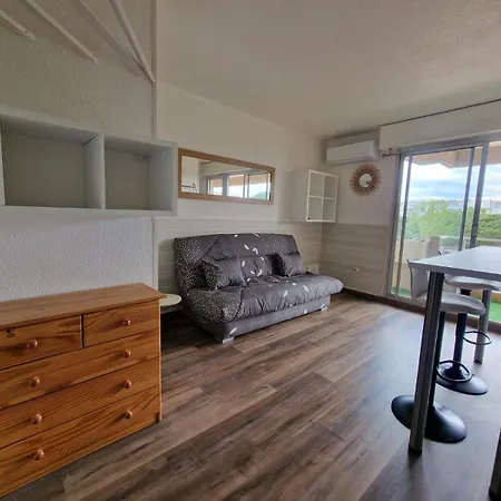 Daire Climatise Avec Parking