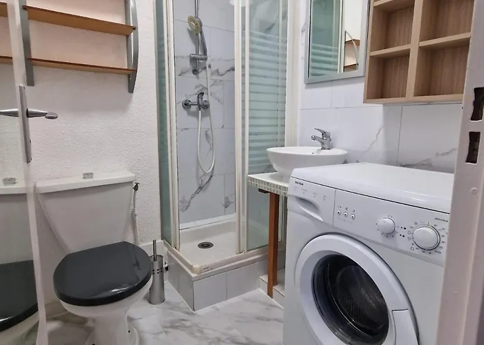 아파트 Climatise Avec Parking